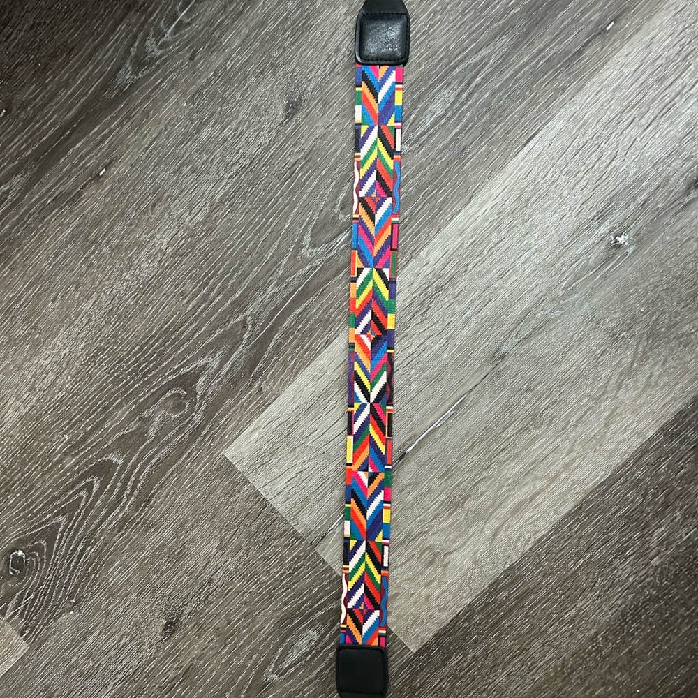Multicolor Geometric Pattern Strap - image 1